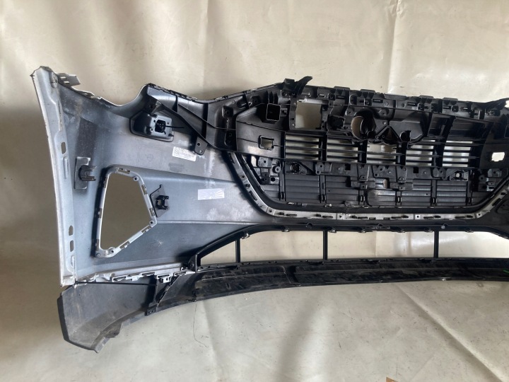 PARE-CHOCS AVANT AUDI E-TRON 4KE 4KE807437