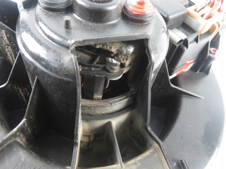 VENTILATEUR AUDI A6 (4F2, C6) 4F0910521 4F0820521
