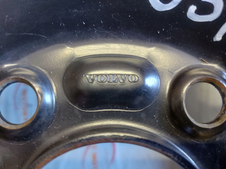 VOLVO S40 V50 KOLO RÉGLAGE 125/85/16 99M 5X108 ET25 30683913