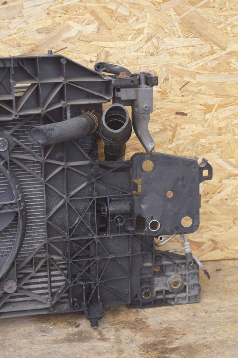 RENAULT SCENIC III PANNEAU AVANT RADIATEURS VENTILATEUR 1.5 DCI (D840)
