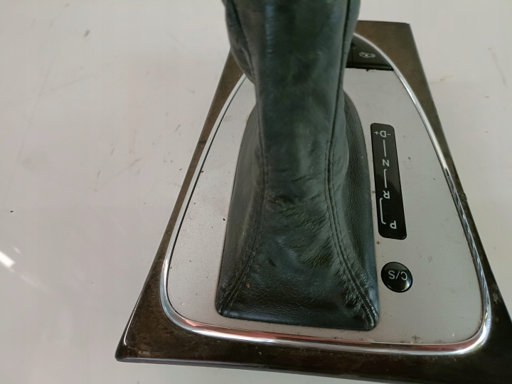 PROTECTION LEVIER DE VITESSES POMMEAU DE VITESSE MERCEDES W211 AVANTGARDE