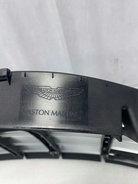 GRILLE ATRPA PARE-CHOCS AVANT CHROME ASTON MARTIN DBX LIFT 24-