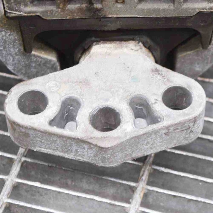 COUSSIN MOTEUR GAUCHE OPEL ZAFIRA TOURER C (P12) 13347453 3437875 1.4L