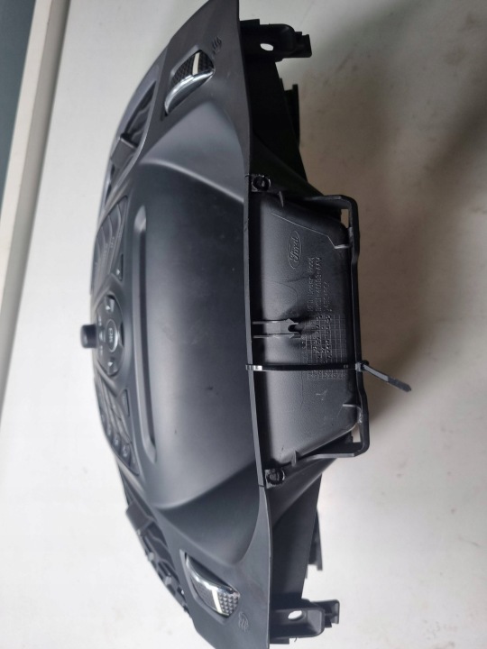 PANNEAU RADIO CONDUIT FORD FOCUS MK3 BM5146088AAW