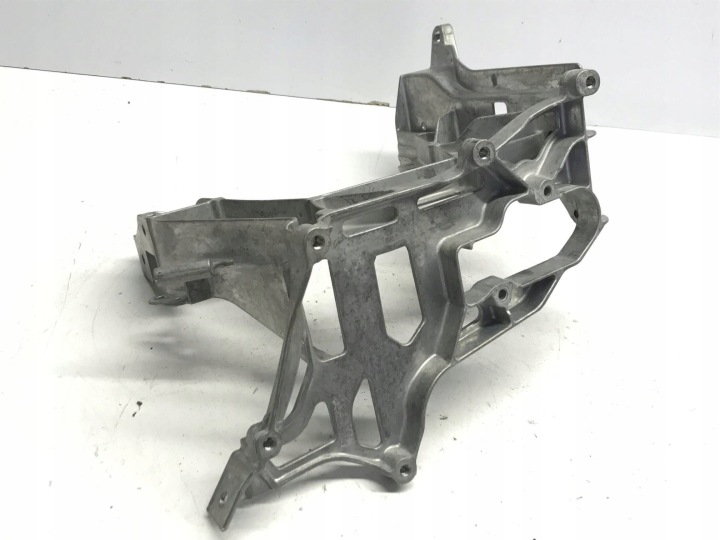 MERCEDES C W205 DROIT OCULAIRE FIXATION PHARES AVANT A2056225300