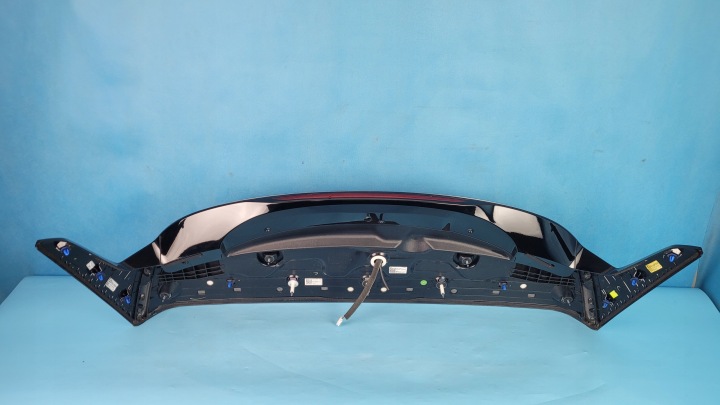 KIA SPORTAGE V 23R SPOILER SPOILER COUVERCLES DE COFFRE COUVERCLES DE COFFRE 87250-R2000 872J1-R2001