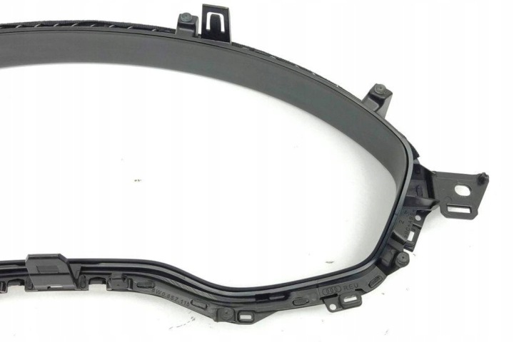 PROTECTION TABLEAU DE BORD AUDI A4 AVANT (8W5, B9) 8W0857115 2.0L DIESEL 2017