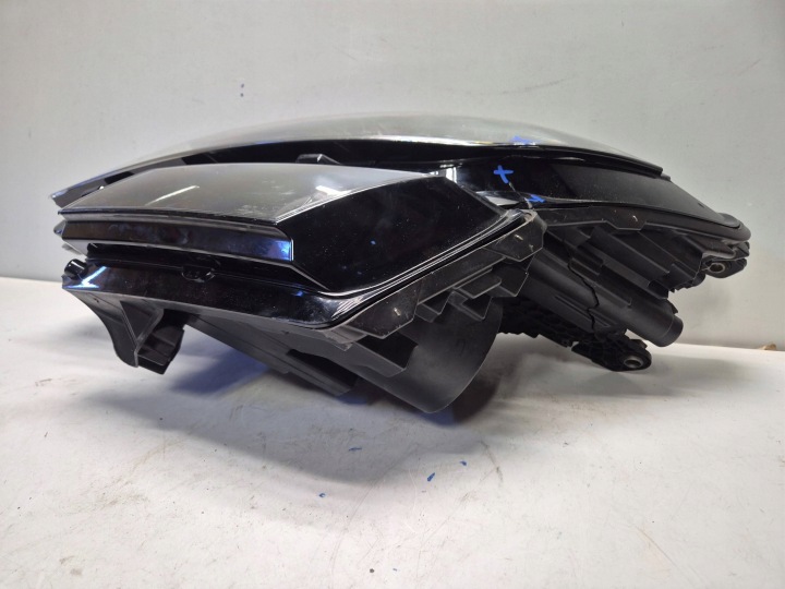 ENDOMMAGÉE SKODA KODIAQ GAUCHE PHARE AVANT COMPLET LED 566941015E