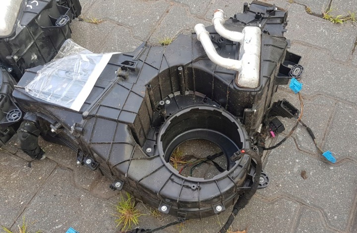 AUDI Q7 4L CHAUFFAGE CHÂSSIS ÉVAPORATEUR RADIATEUR FAISCEAU DE CÂBLES ARRIÈRE 4L0820004D