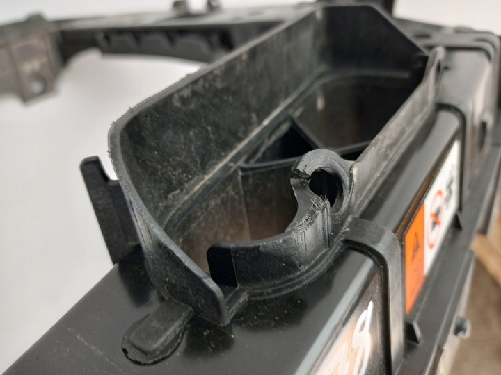 SSANGYONG TIVOLI LIFT PANNEAU AVANT RENFORCEMENT PARE-CHOCS AVANT 57100-37001