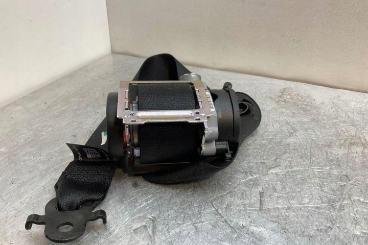 CEINTURE DE SÉCURITÉ AVANT DROIT BMW 5 (F10) 618120800 4.4L GASOLINE 2013