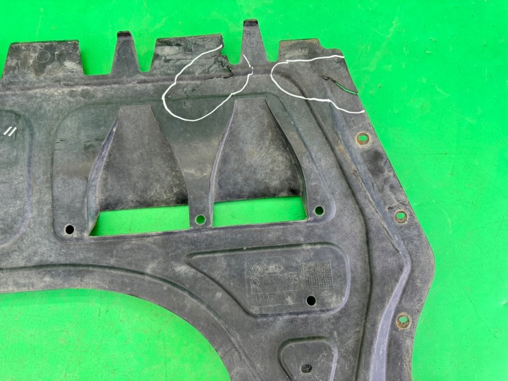 PROTECTION PLAQUE INFÉRIEURE SOUS MOTEUR 1K0825237J SKODA SUPERB II 2 08-