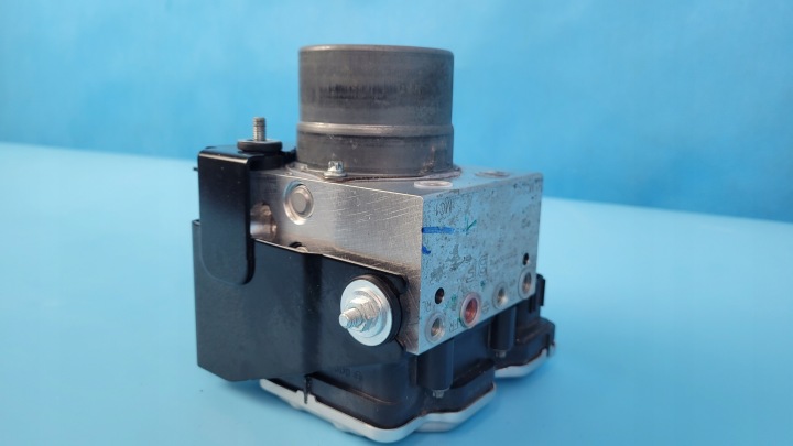 NISSAN QASHQAI III J12 22R 1.3 DIG-T POMPE ABS 476606UC0B 0265293582