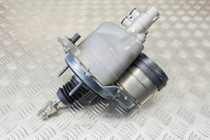 SERVO TOYOTA YARIS (_P21_) 47210K0020 1.5L HYBRID 85KW 2021