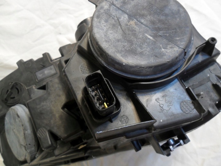 PEUGEOT PARTENAIRE RIFTER 18- PROJECTEUR GAUCHE AVANT GAUCHE AVANT PHARE