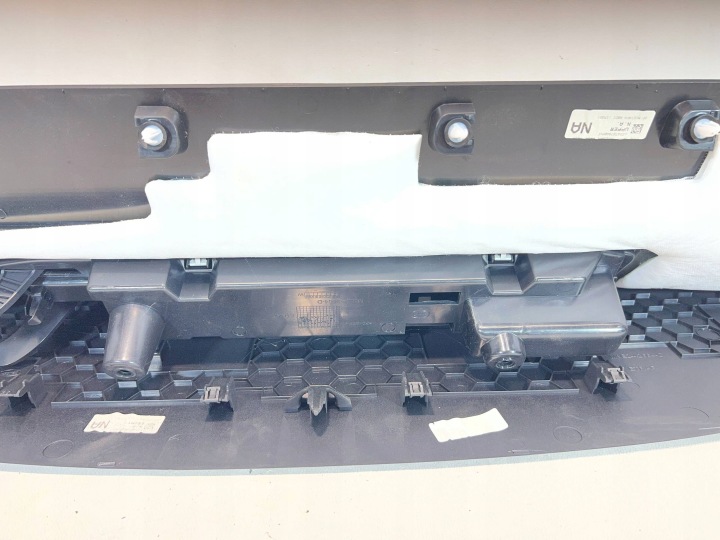 ÉTAGÈRE COUVERCLES DE COFFRE RANGE ROVER VOGUE L460 M8E2-42664-C