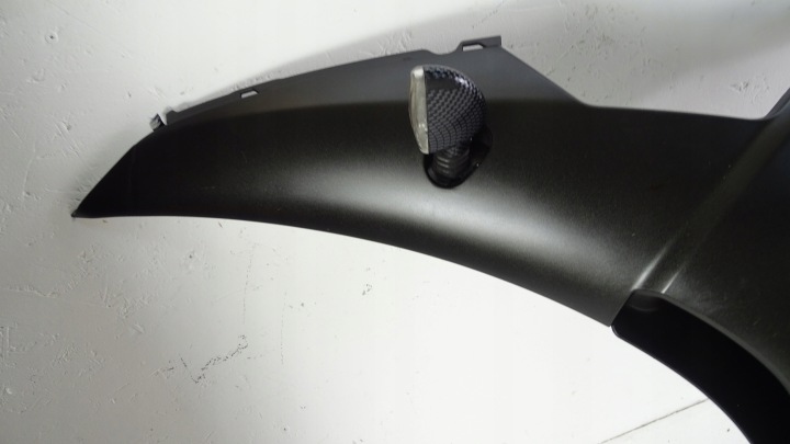 O119 YAMAHA YZF R6 RJ15 08-15 PRISE PROTECTION MOTEUR DÉFLECTEUR D'AIR 13S-28385