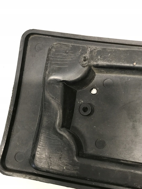 TESLA 3 PAD UNDER TABLICE FRONT 1096834-00-B 