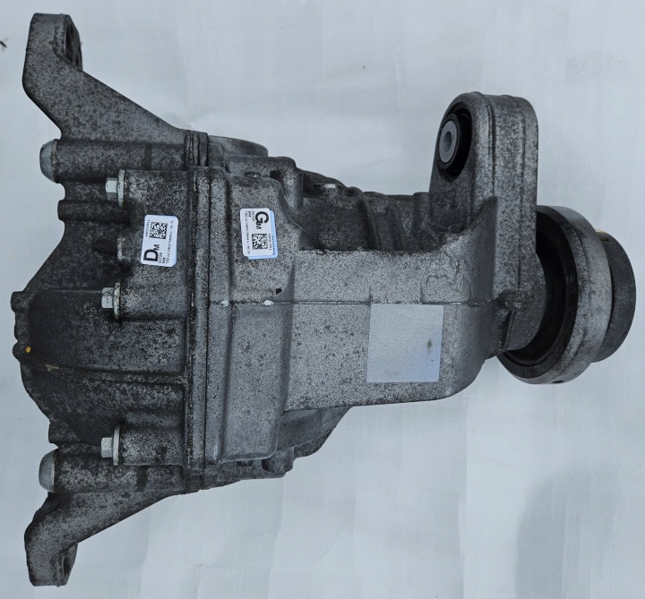 DIFFÉRENTIEL PONT ARRIÈRE MASERATI LEVANTE SQ4 06700376850 6700376850