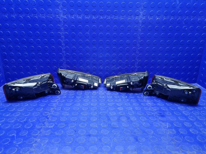 ENSEMBLE PHARE ARRIÈRE COMPLET LED MATRIX AUDI A5 F5 CABRIO OEM 8W6945093J