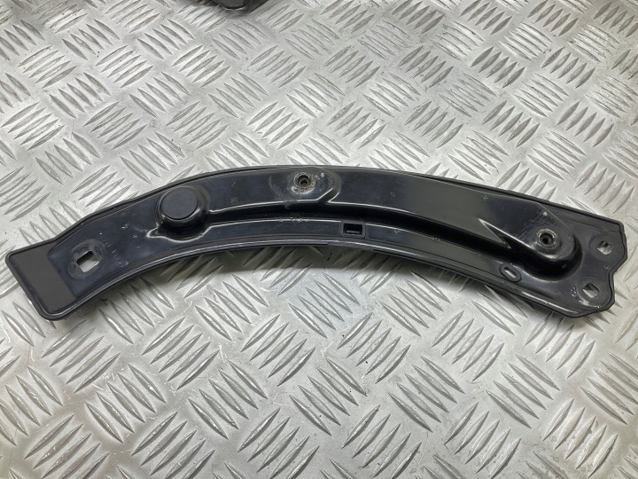2016 AUDI Q3 8U SUPPORT PANNEAU AVANT 8U0805932