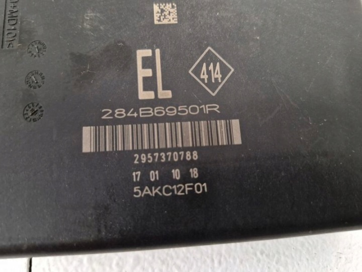 MODULE BOÎTE FUSIBLES RENAULT OE 284B69501R