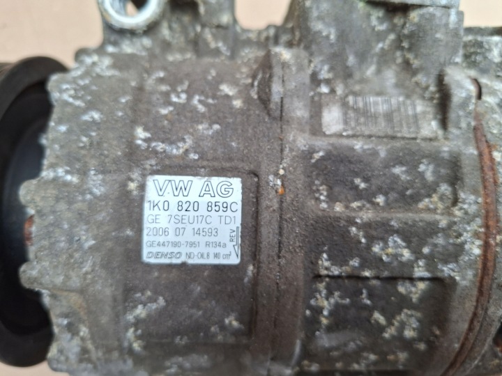 COMPRESSEUR DE CLIMATISATION 1.6 FSI VW PASSAT B6 GOLF V NR. 1K0820859C