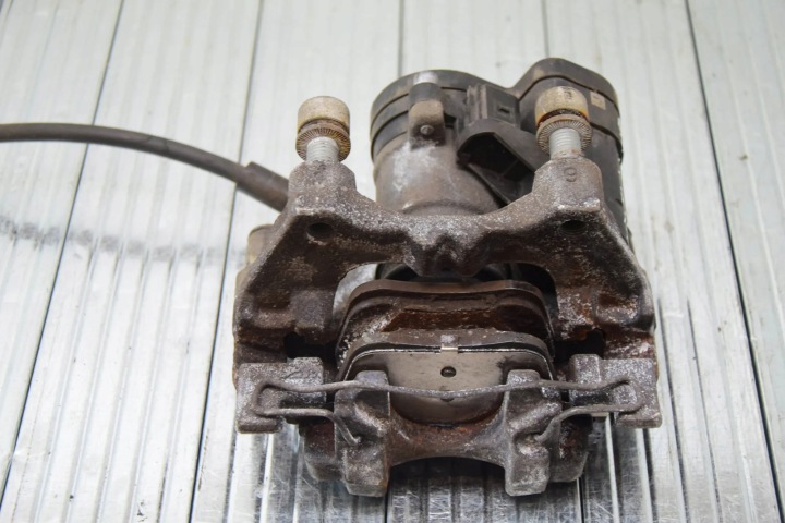 ÉTRIER DE FREIN DE FREIN ARRIÈRE DROIT SEAT LEON ST (5F8) 5Q0615406 31029634 1.97L