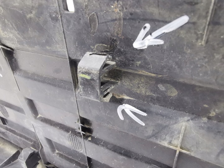 DEGRÉ PARE-CHOCS ARRIÈRE TOYOTA HILUX VIII 2015- 52159-0K300