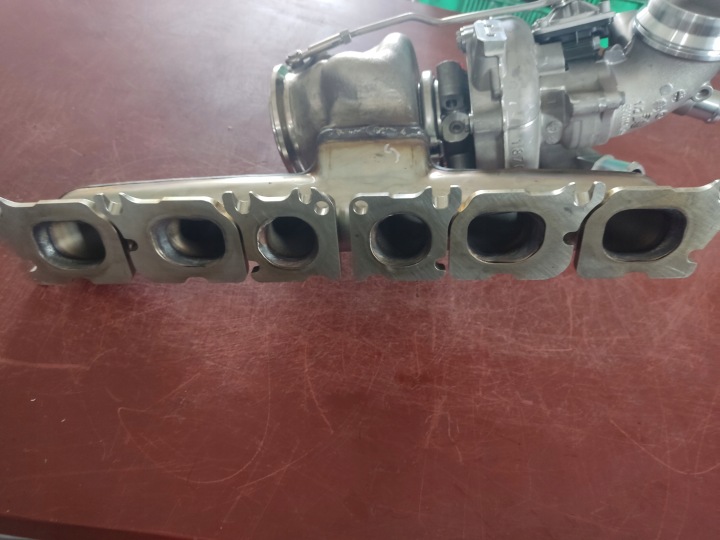 TURBOCOMPRESSEUR MERCEDES OM256 A2560903500 NEUF