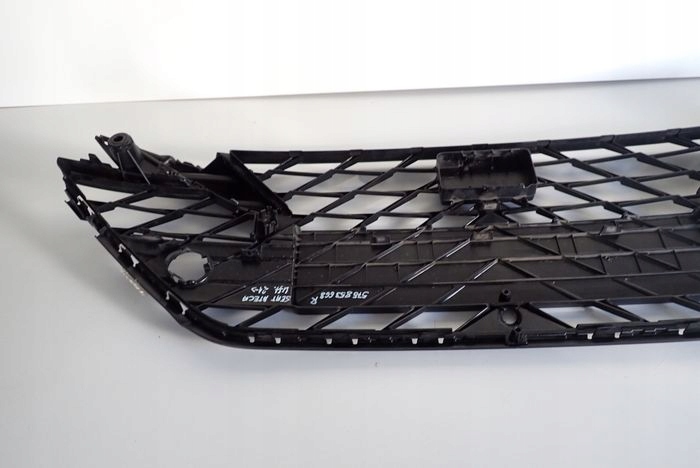 SEAT ATECA CUPRA LIFT 21- GRILLE CENTRALE PARE-CHOCS 575853668R