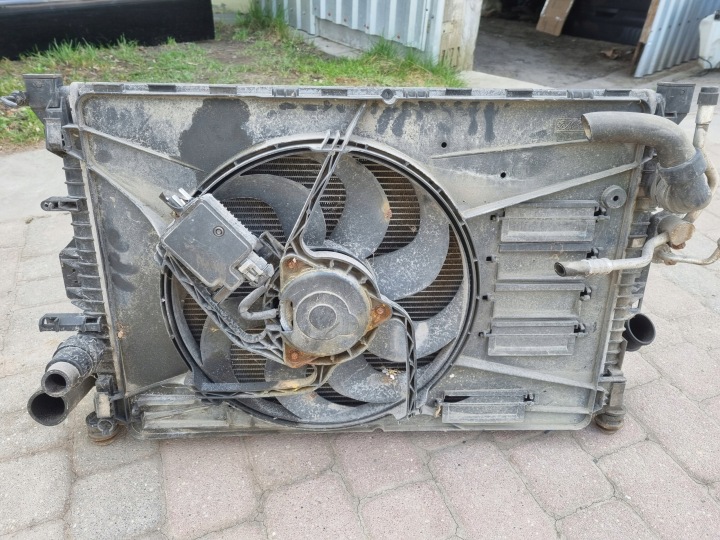 FORD KUGA MK1 I 2.0 TDCI PANNEAU AVANT RENFORCEMENT RADIATEURS VENTILATEUR
