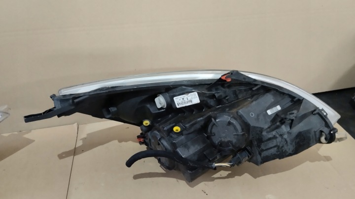 PHARE AVANT AVANT DROITE GAUCHE OPEL MERIVA B 13253631 13253632 UK