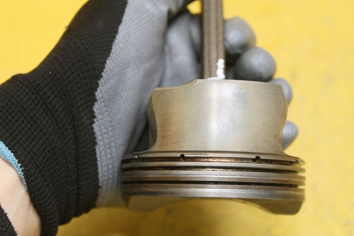 PISTON BIELLE BIELLE S6 C6 5.2FSI BXA 07L107103R