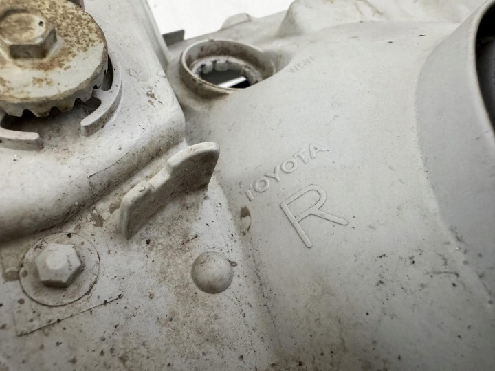 TOYOTA OE LAND CRUISER FJ70 LIFT DROITE PHARE AVANT ORIGINAL 07-