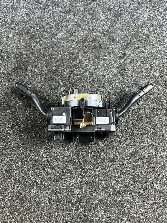 AUDI A4 B6 B7 COMMUTATEUR COMPOSITE BANDE 8E0953549N