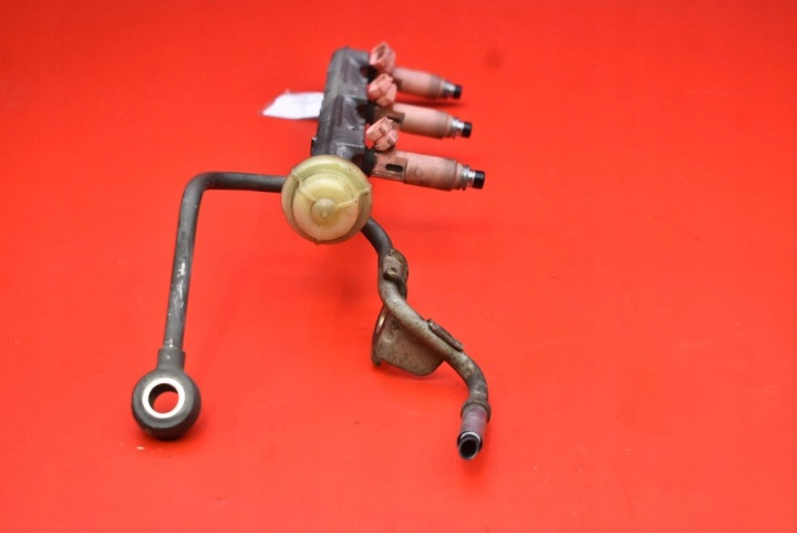 MOULURE INJECTION DROITE LEXUS RX 2 II 400H 3.3 V6 233 KM 4X4 03-06