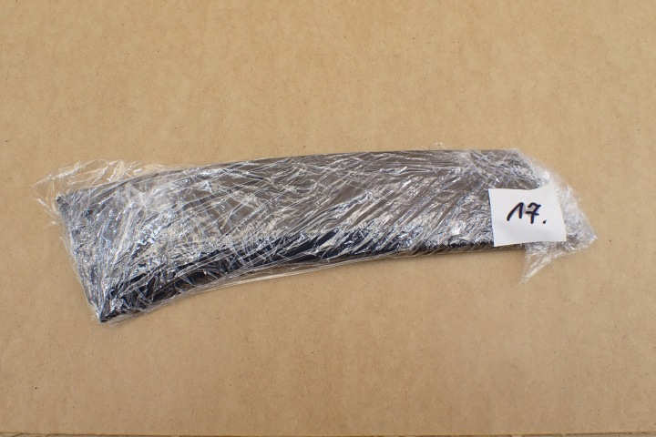 SUZUKI SX4 S-CROSS MOULURE DÉCORATIVE MONTANTS PORTES DROITE 8397061M0 RH