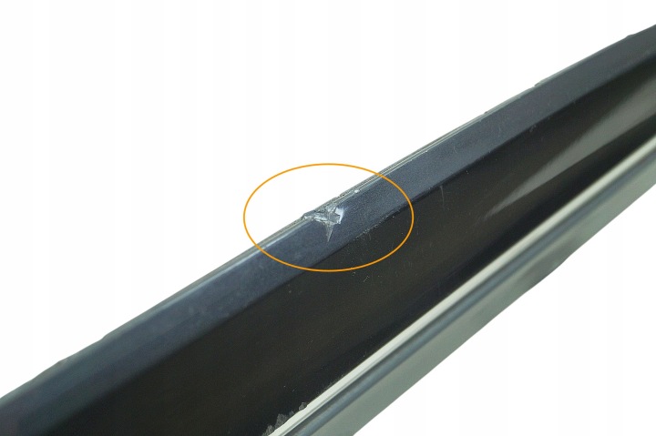 MOULURE PORTES DROIT AVANT AUDI Q7 4M0