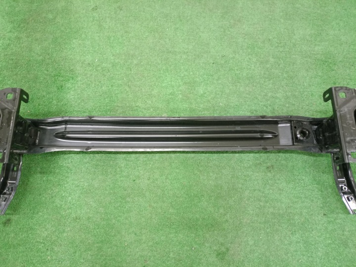 POUTRE AVANT RENFORCEMENT PARE-CHOCS SEAT ATECA 575