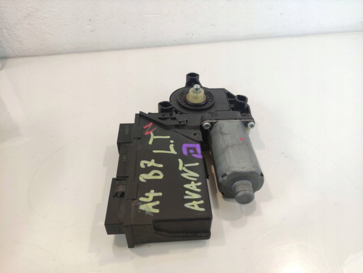 AUDI A4 S4 B7 AVANT PETIT MOTEUR ÉLÉVATEUR VITRES GAUCHE ARRIÈRE 0130821767