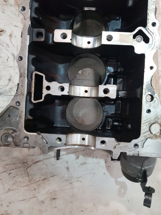 BLOC MOTEUR PEUGEOT CITROEN BMW MINI 1.4 1.6 VTI GU30 10FHBS