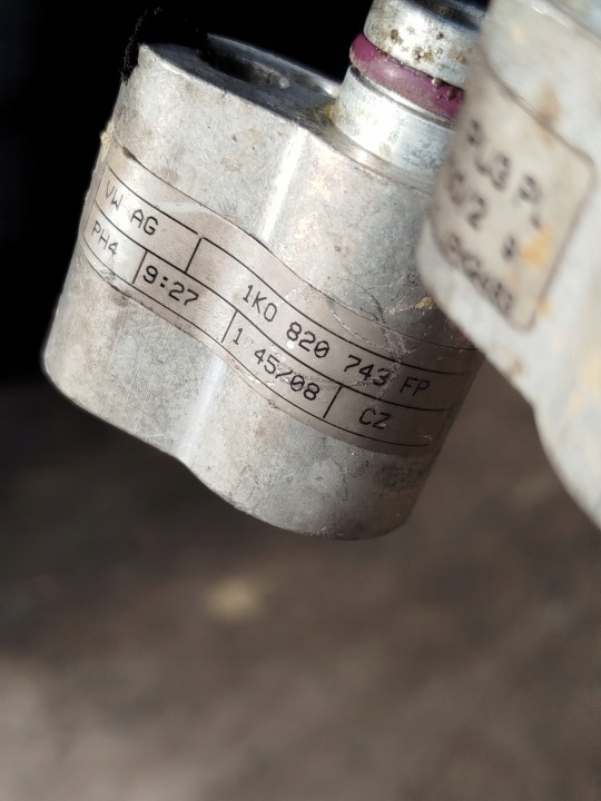 TUYAU TUBES FIL CLIMATISATION SKODA OCTAVIA II RESTYLAGE 1.8 TSI 1K0820743FP