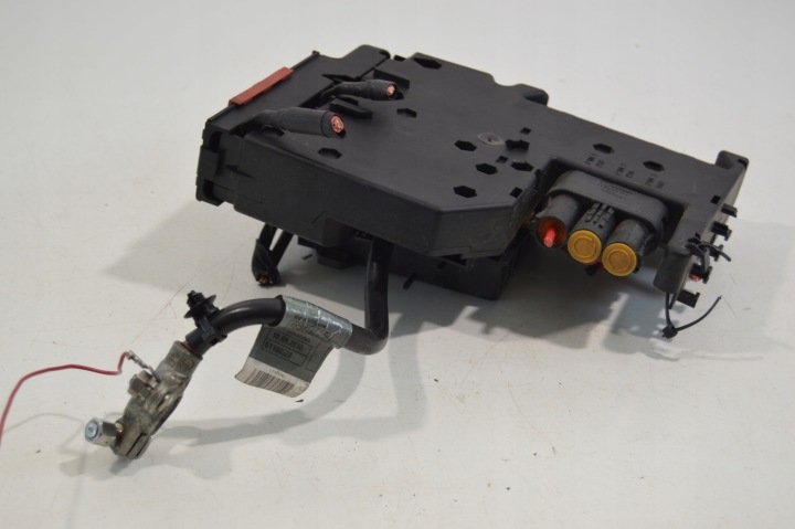 MODULE BATTERIE SERRE-CÂBLE MERCEDES W204 C CLASSE 2075401550