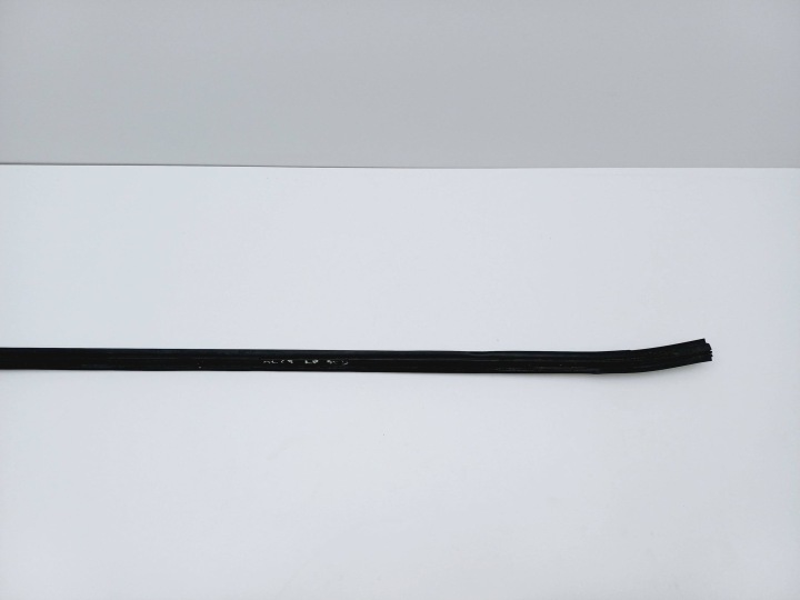MOULURE PARE-BRISE GAUCHE AVANT AUDI A6 C5 BERLINE 4B5854327 NR63
