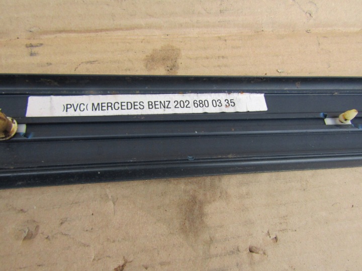 11 MERCEDES W202 MOULURE SEUIL REVÊTEMENT SUR SEUIL ARRIÈRE BLEUE GAUCHE DROITE