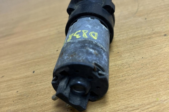 ÉLECTRIQUE AUXILIAIRE POMPE LIQUIDE CHLODZACEGO/WODY MERCEDES-BENZ