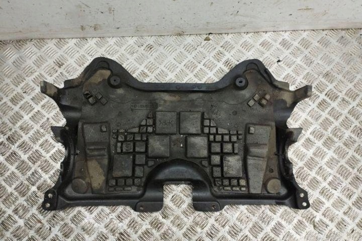 PROTECTION MOTEUR MERCEDES-BENZ C (W204) A2045200823 2.2L DIESEL 125KW 2008