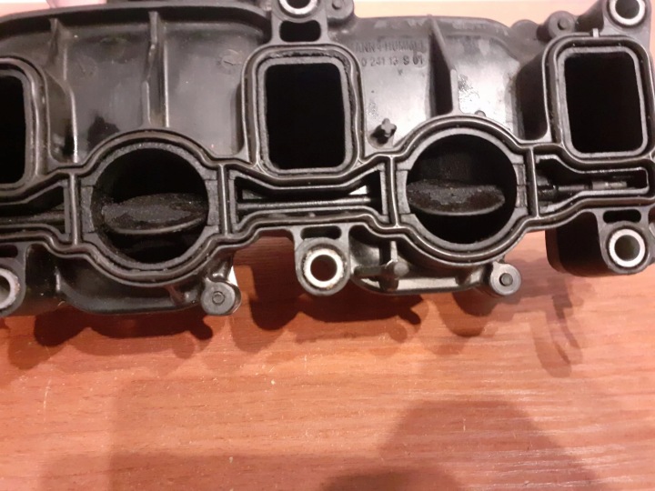 COLLECTEUR ADMISSION VW PASSAT CC (357) 7114 2009