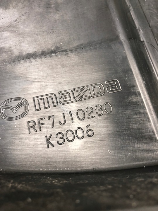 COUVERCLE PROTECTION MOTEUR MAZDA 6 RF7J10230